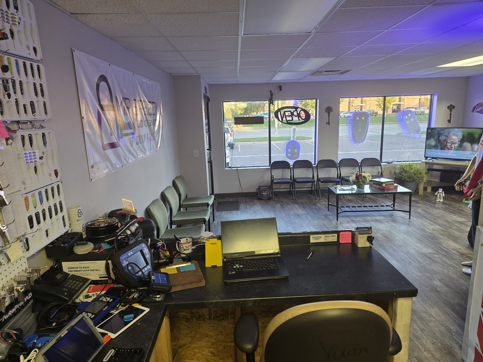 Customer waiting room at Mr. Speedy Locksmith of Sioux Falls, 819 S Marion Rd